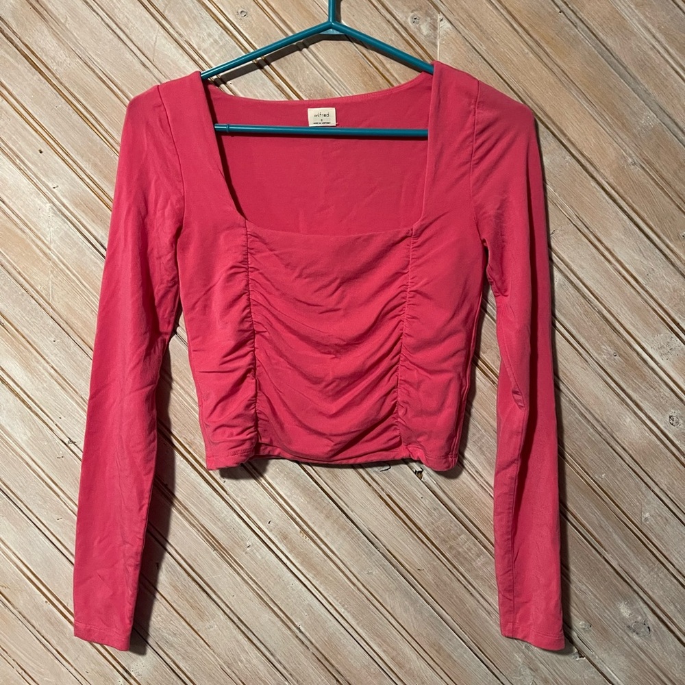 Wilfred hot pink ruched bust scoop neck crop style long sleeve tencel & elastane